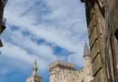 Avignon 2025 : “Les Perses”, par Gwenaël Morin, la langue sauvage d’Eschyle portée par des acteurs à l’engagement féroce