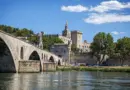 Deux octogénaires retrouvés morts chez eux près d’Avignon