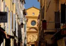 Il filme sous la jupe d’une femme avec son téléphone, un homme arrêté dans une galerie d’art à Avignon