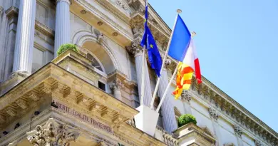 Les règles de stationnement sur les places de livraison changent dans l’intramuros d’Avignon – ici