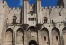 Location Airbnb : au tour d’Avignon de déclarer la guerre aux boîtes à clé