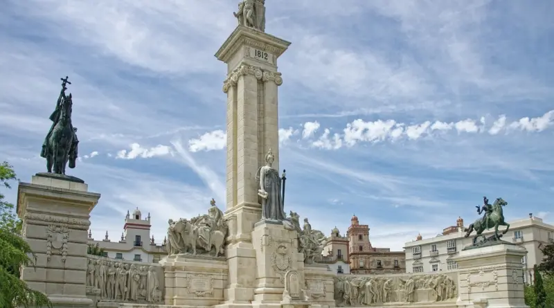 5 villages provençaux où le nombre de monuments historiques dépasse celui des habitants