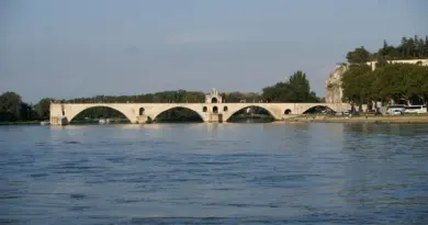 Pour trouver un emploi, une « entreprise éphémère » s’installe à Avignon pendant un mois