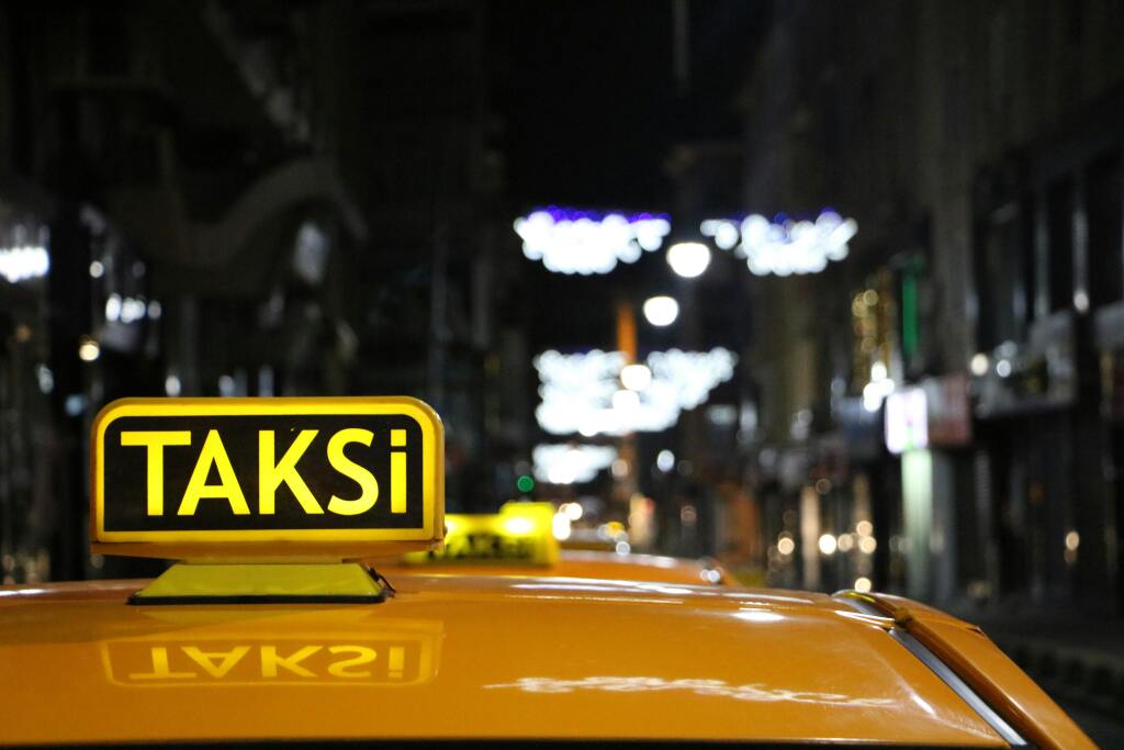 Le service Uber Taxi désormais disponible à Avignon