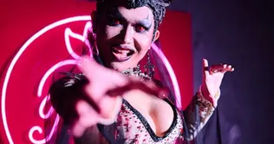 Boby Lapointe, Johnny, Brassens ou un cabaret drag… Ces artistes gardois programmés au festival off d’Avignon