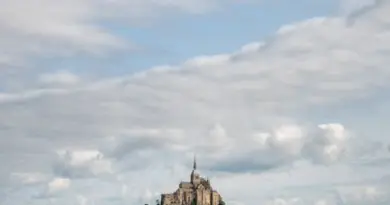 Avignon. Les œuvres de Jean-Michel Othoniel investissent le centre-ville : une exposition monumentale