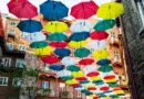 Au Festival d’Avignon, le défi du surtitrage