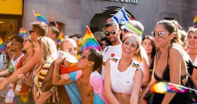 Festival d’Avignon 2025 : «L’ouvrir», le génie lesbien de Morgan·e Janoir