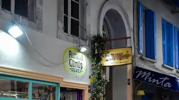 Villeneuve-lès-Avignon. Tournois des commerçants et artisans locaux
